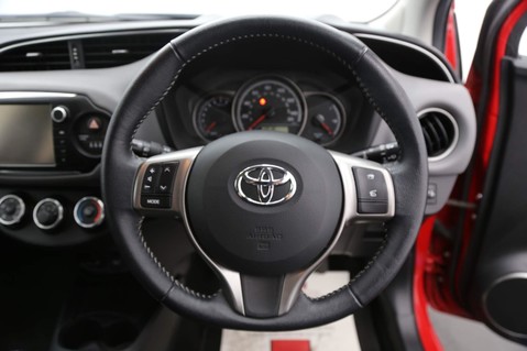 Toyota Yaris VVT-I ICON 12