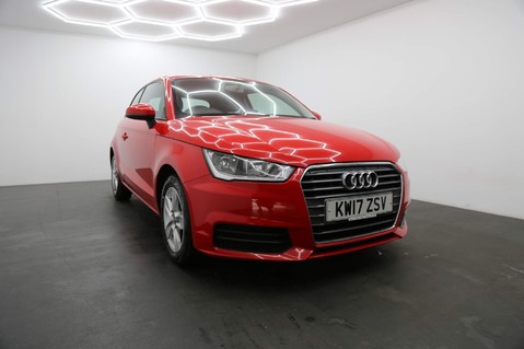 Audi A1 TFSI SE 1