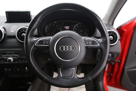 Audi A1 TFSI SPORT 13