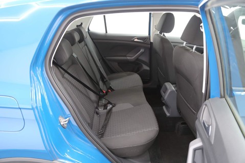 Volkswagen T-Cross SE TSI 9