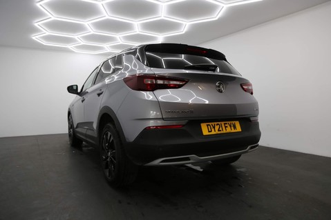 Vauxhall Grandland X SRI NAV 5