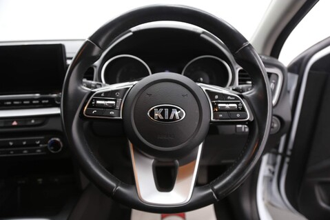 Kia Ceed CRDI 2 NAV ISG 15