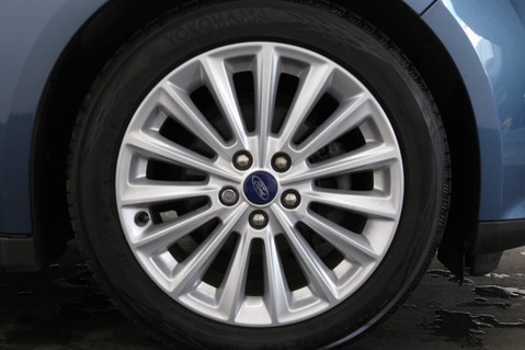 Ford C-Max TITANIUM 14