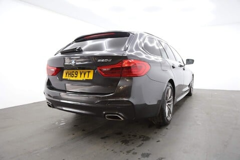 BMW 5 Series 520D M SPORT TOURING 8