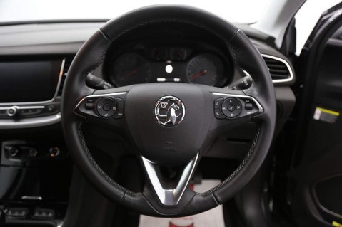 Vauxhall Grandland X SRI NAV 12