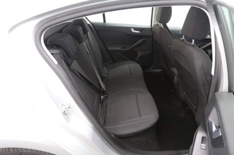 Ford Focus TITANIUM 11