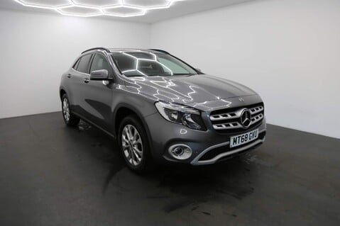 Mercedes-Benz GLA GLA 200 SE EXECUTIVE 1