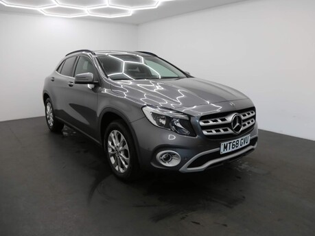 Mercedes-Benz GLA GLA 200 SE EXECUTIVE