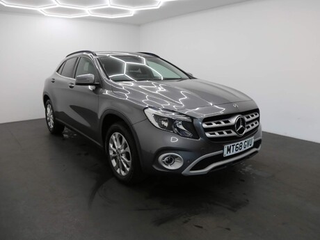 Mercedes-Benz GLA GLA 200 SE EXECUTIVE