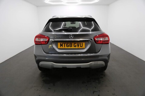 Mercedes-Benz GLA GLA 200 SE EXECUTIVE 8