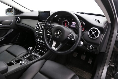 Mercedes-Benz GLA GLA 200 SE EXECUTIVE 10