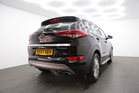 Hyundai TUCSON CRDI SE NAV 8