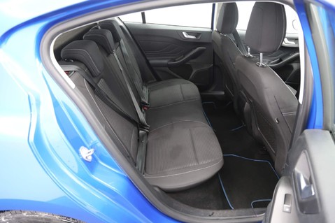 Ford Focus TITANIUM 21