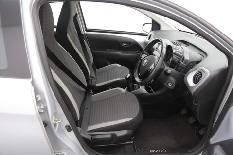 Toyota Aygo VVT-I X-PLAY 19