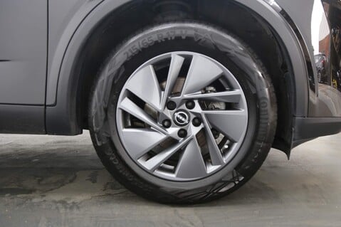 Nissan Qashqai DIG-T ACENTA PREMIUM DCT 25