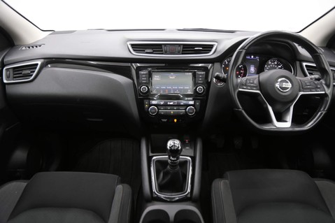 Nissan Qashqai DIG-T N-CONNECTA 16