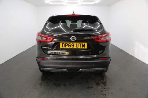 Nissan Qashqai DIG-T N-CONNECTA 8