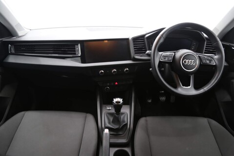 Audi A1 SPORTBACK TFSI SE 11