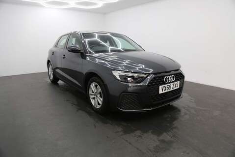 Audi A1 SPORTBACK TFSI SE 1