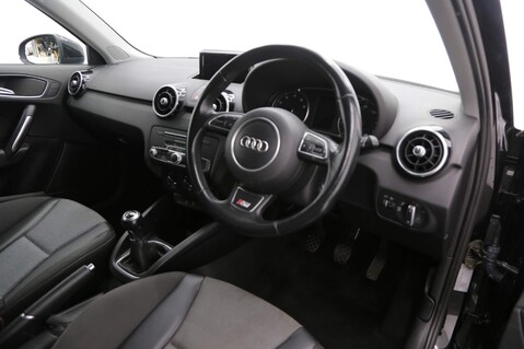 Audi A1 TFSI SPORT 10