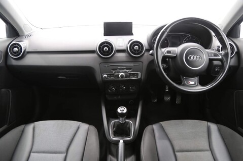 Audi A1 TFSI SPORT 11