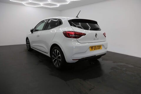 Renault Clio ICONIC TCE 6