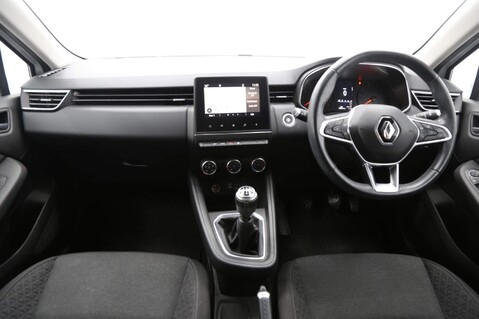 Renault Clio ICONIC TCE 11