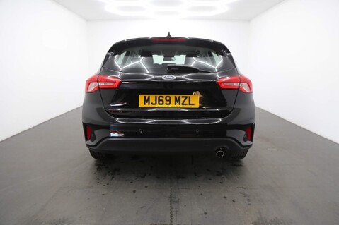 Ford Focus ZETEC TDCI 6