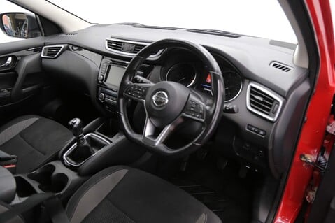 Nissan Qashqai DIG-T ACENTA PREMIUM 10