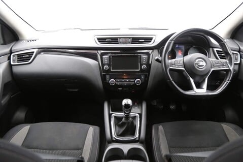 Nissan Qashqai DIG-T ACENTA PREMIUM 11