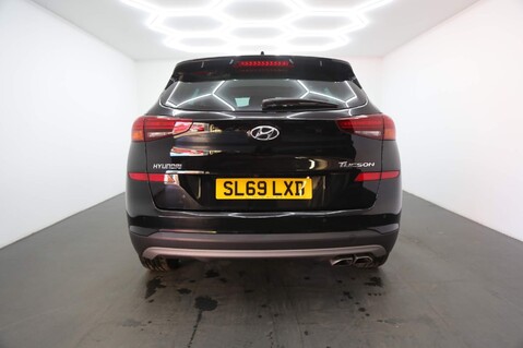 Hyundai TUCSON CRDI PREMIUM SE 8