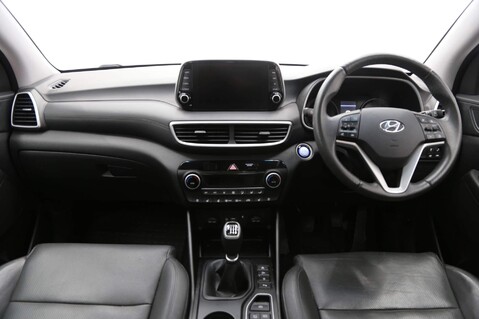 Hyundai TUCSON CRDI PREMIUM SE 11