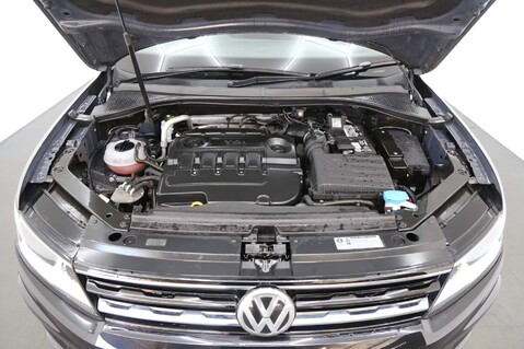 Volkswagen Tiguan SE NAV TDI BMT 21