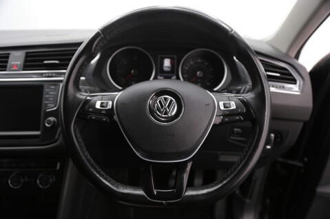 Volkswagen Tiguan SE NAV TDI BMT 24