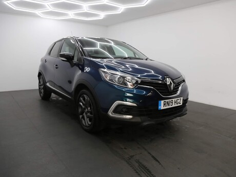 Renault Captur ICONIC TCE