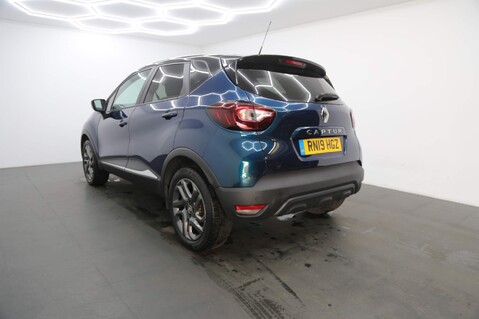 Renault Captur ICONIC TCE 6