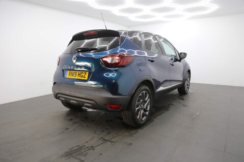 Renault Captur ICONIC TCE 7