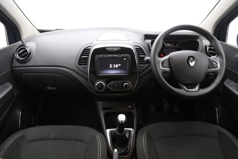 Renault Captur ICONIC TCE 11