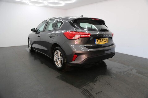 Ford Focus ZETEC TDCI 6