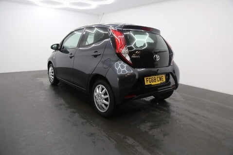 Toyota Aygo VVT-I X-PLAY 6