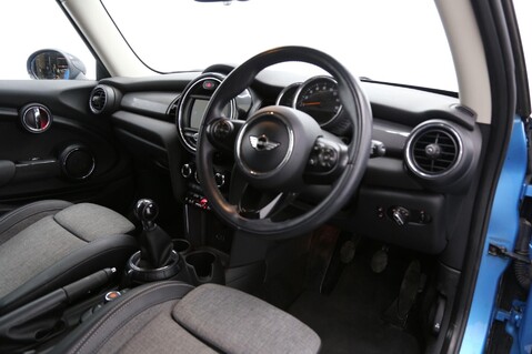 Mini Hatch COOPER 10