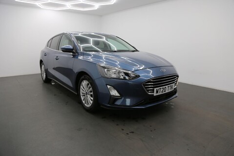 Ford Focus TITANIUM 1