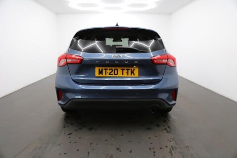 Ford Focus TITANIUM 8