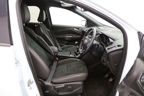 Ford Kuga ST-LINE TDCI 21