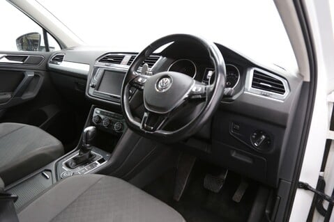 Volkswagen Tiguan SE NAV TDI BMT 4MOTION DSG 10