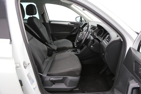 Volkswagen Tiguan SE NAV TDI BMT 4MOTION DSG 20