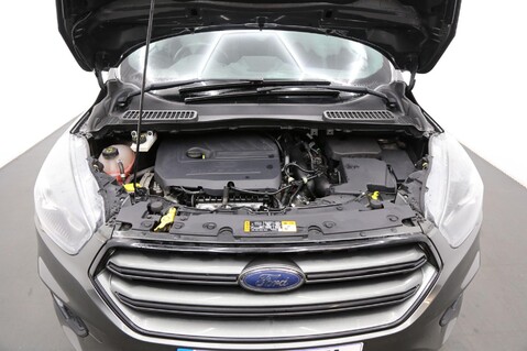 Ford Kuga ST-LINE 28