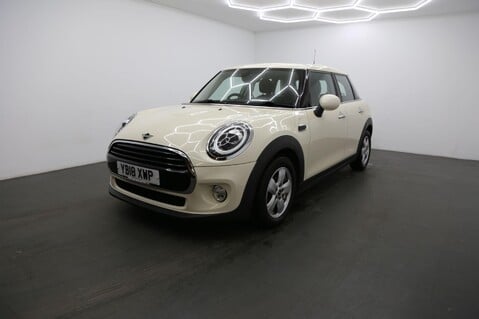 Mini Hatch COOPER 4