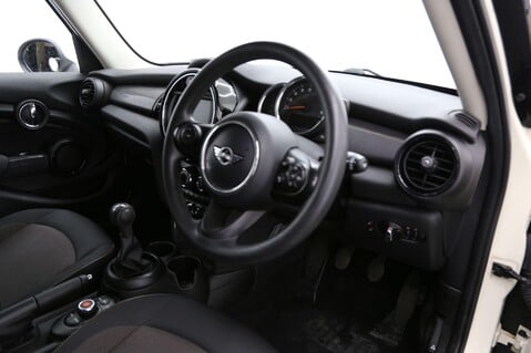 Mini Hatch COOPER 10