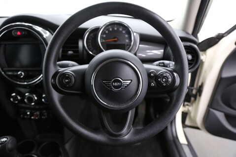 Mini Hatch COOPER 15